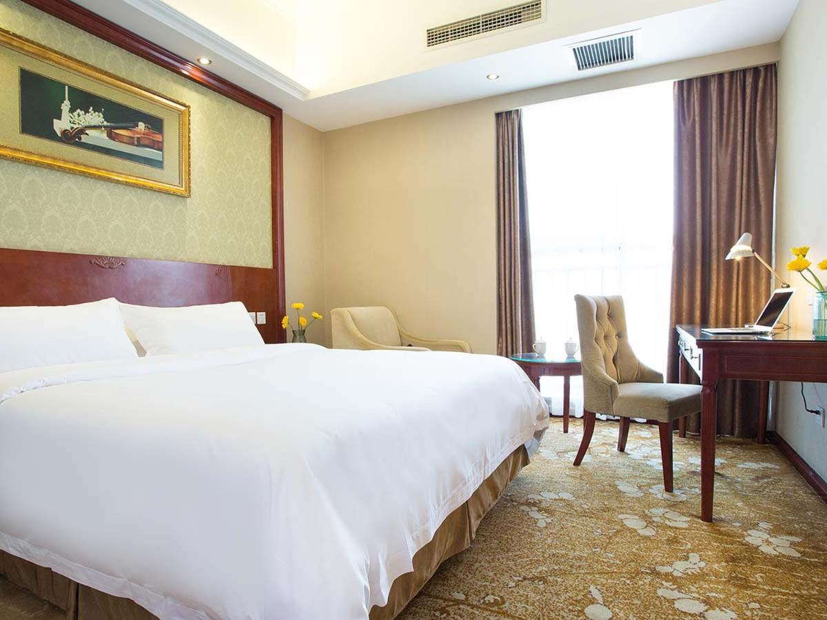 Vienna Hotel Chengdu Exhibition Centre Экстерьер фото